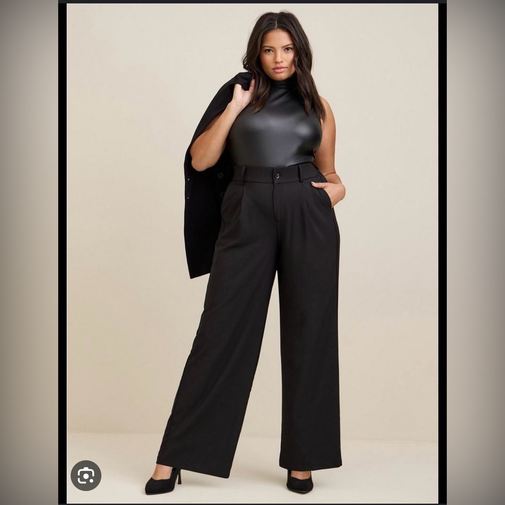 Torrid wide leg trousers